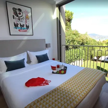 Contemporary Luxury In * סן טרופז