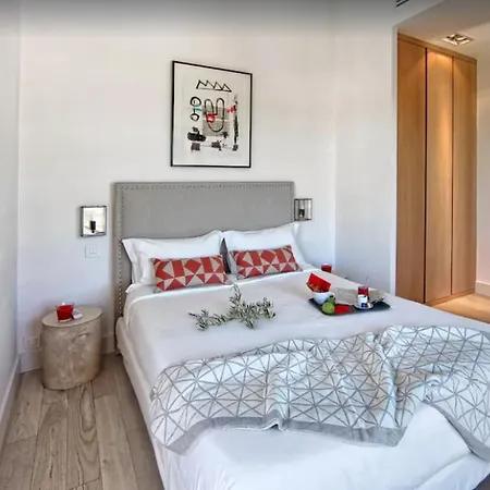 Contemporary Luxury In Tatil Evi