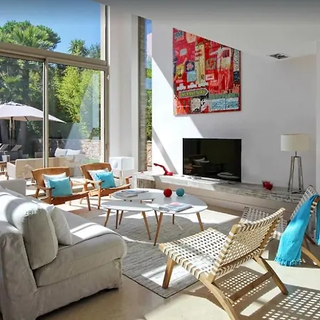 Tatil Evi Contemporary Luxury In